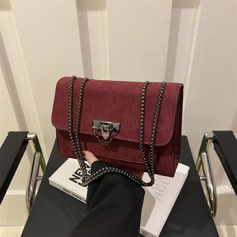Frosted Vintage Chain Shoulder Bag Women's Brown