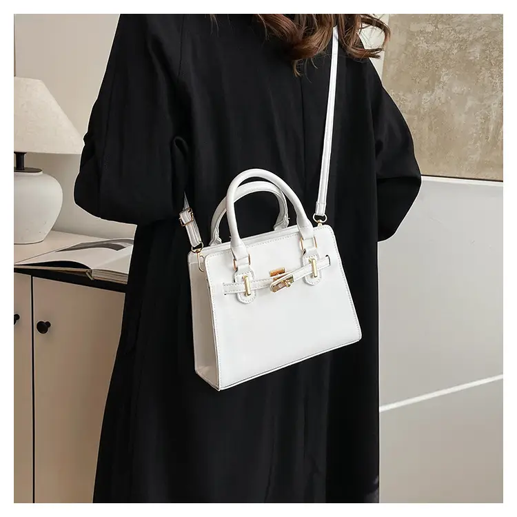 Green Shoulder Crossbody Bag for Women 2025 — feature 17