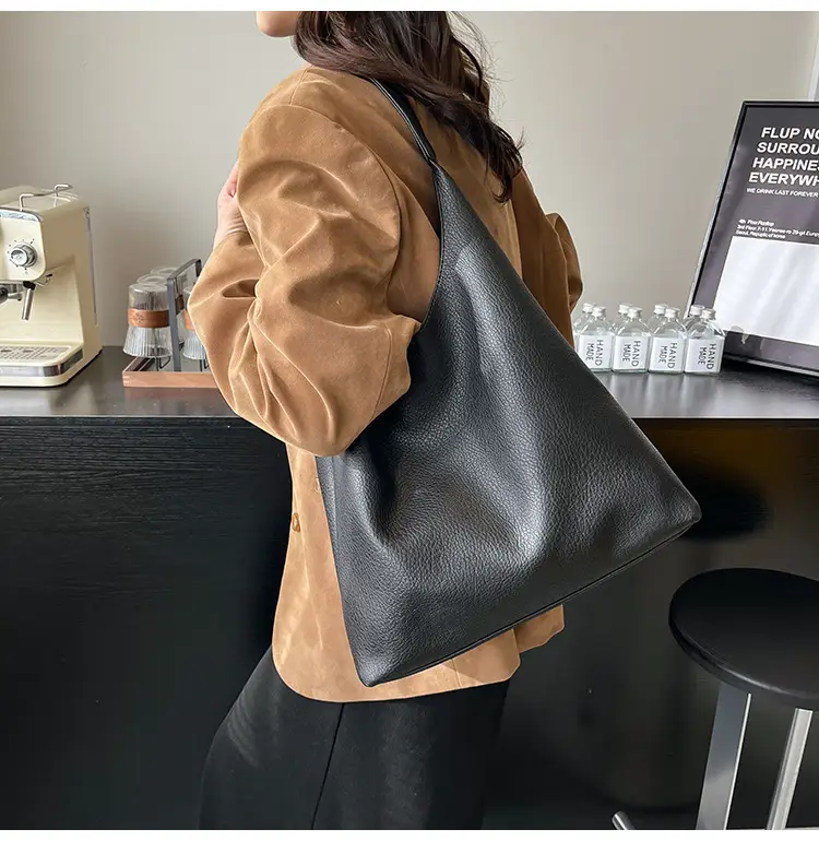 Brown Leather Shoulder Bag for Women Large Capacity 2024 — feature 19