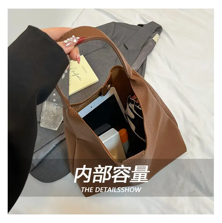 Brown Leather Shoulder Bag for Women Large Capacity 2024 — feature 5