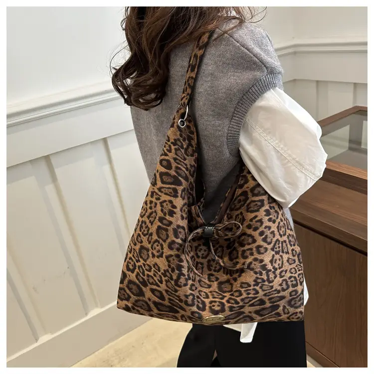 Leopard Tote Bag Large Capacity Casual Shoulder Underarm — feature 12