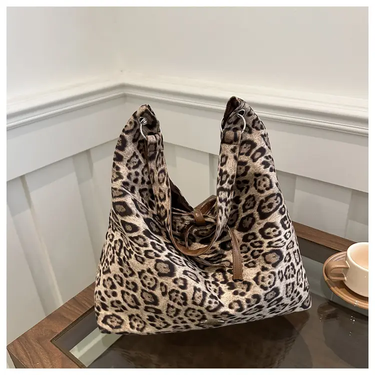 Leopard Tote Bag Large Capacity Casual Shoulder Underarm — feature 18
