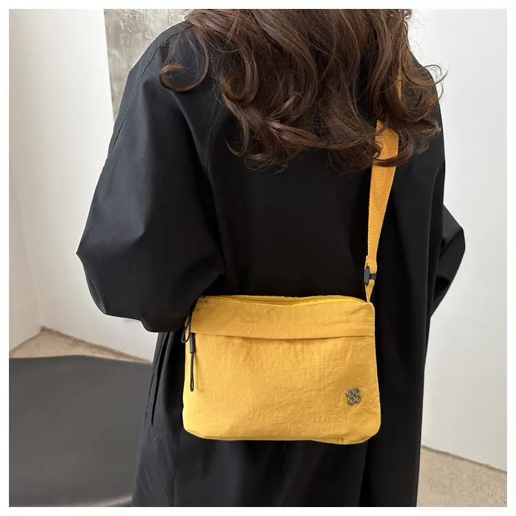 Women's 2024 Winter Shoulder Bag Black Lightweight Crossbody — feature 9