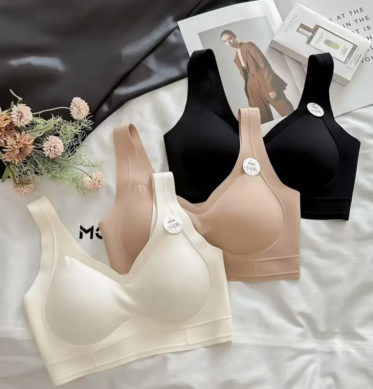 Liquid Foundation Seamless Underwear Jelly Vest Invisible Skin Fixed Cup Beauty Back Bra Xiaoyunji 1350 — feature 7