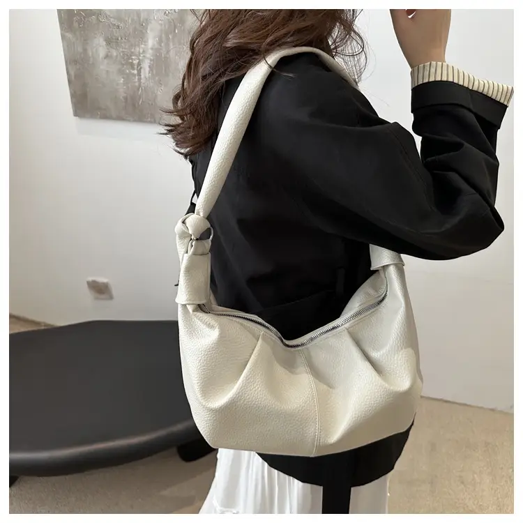 2024 Korean Style Shoulder Bag Large Capacity Black — feature 7