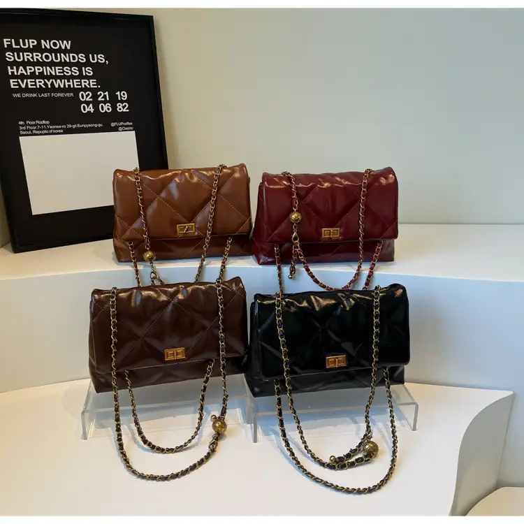 Red Leather Chain Shoulder Bag for Women — feature 12