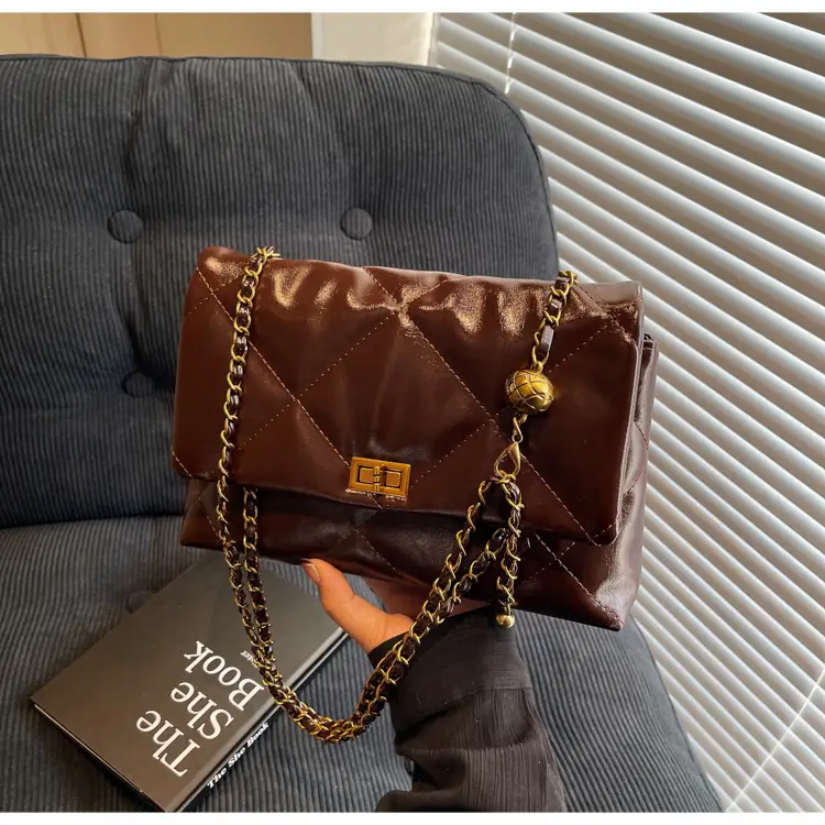 Red Leather Chain Shoulder Bag for Women — feature 13