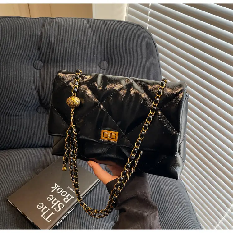 Red Leather Chain Shoulder Bag for Women — feature 15