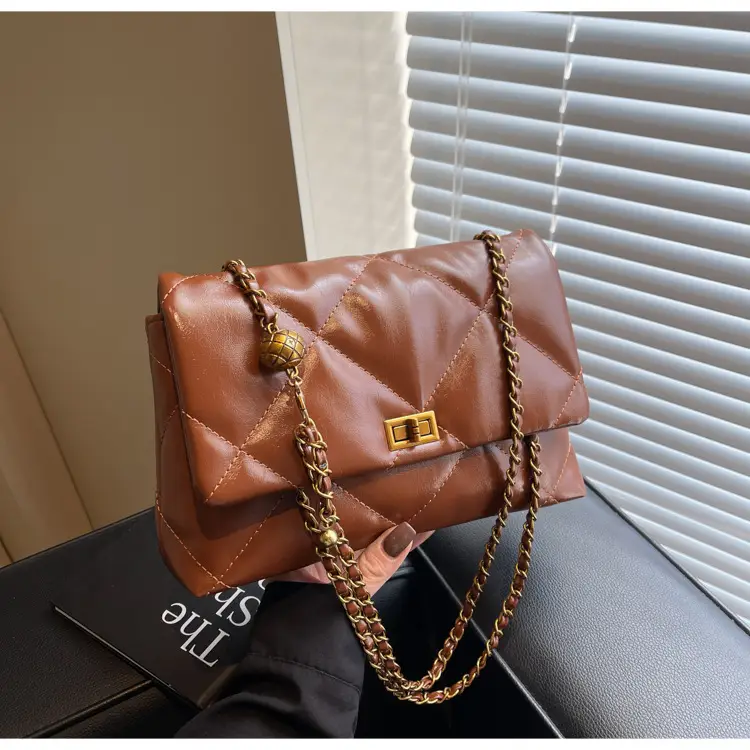 Red Leather Chain Shoulder Bag for Women — feature 18