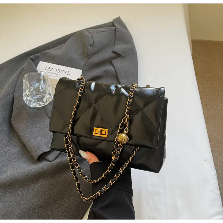 Red Leather Chain Shoulder Bag for Women — feature 25