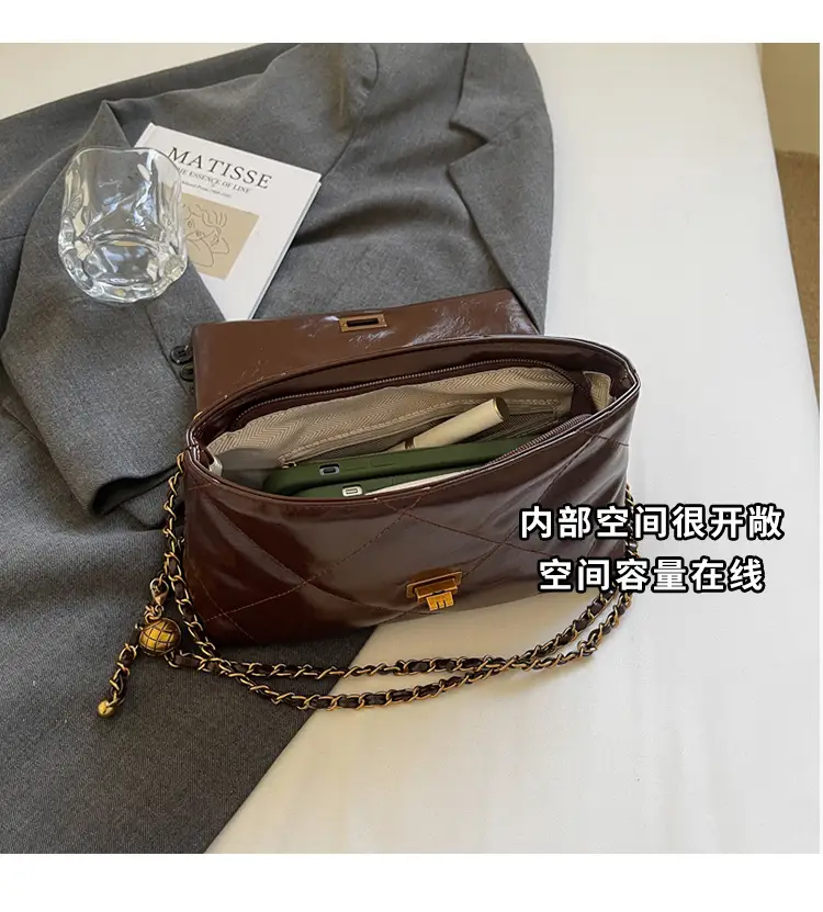 Red Leather Chain Shoulder Bag for Women — feature 7
