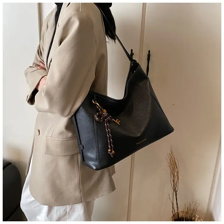 Women's White Retro Shoulder Crossbody Bag Large Capacity — feature 38