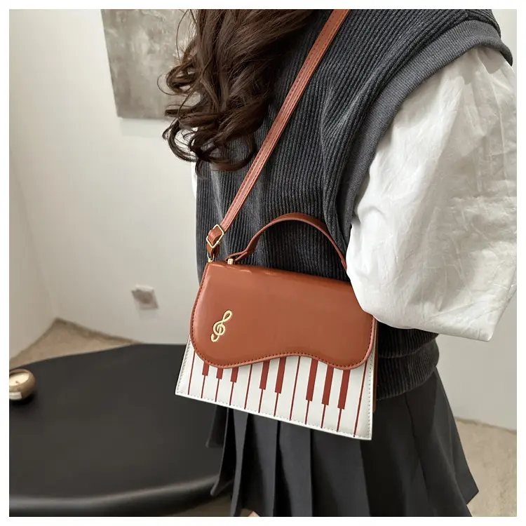 Women's Brown Piano Note Shoulder Bag 2024 — feature 10