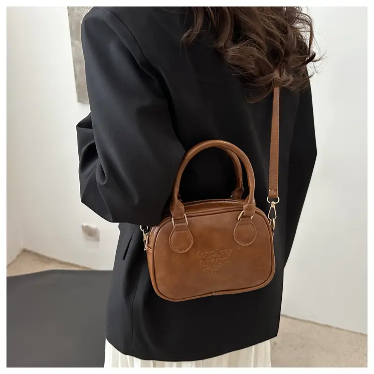 Small Square Bag 2024 Winter Korean Shoulder Messenger — feature 8