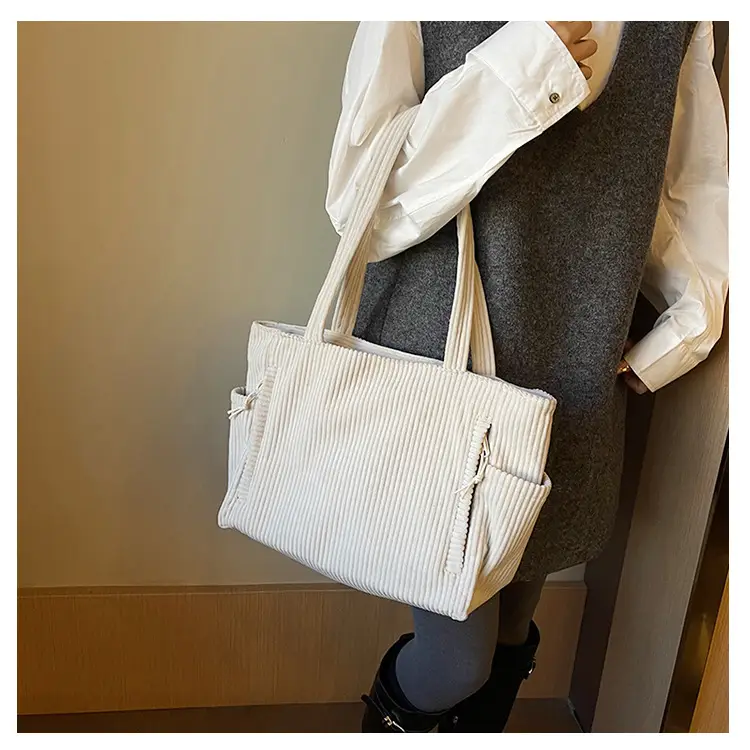 Green Ruffled Shoulder Bag for Women 2026 — feature 27