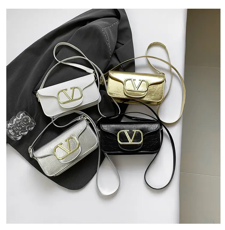 Silver V-Logo Shoulder Bag for Women 2024 — feature 10