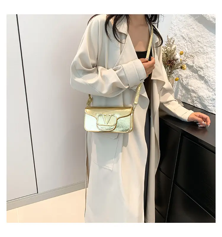 Silver V-Logo Shoulder Bag for Women 2024 — feature 25