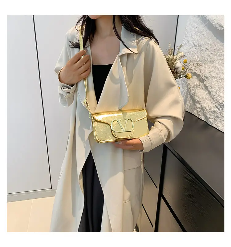Silver V-Logo Shoulder Bag for Women 2024 — feature 28