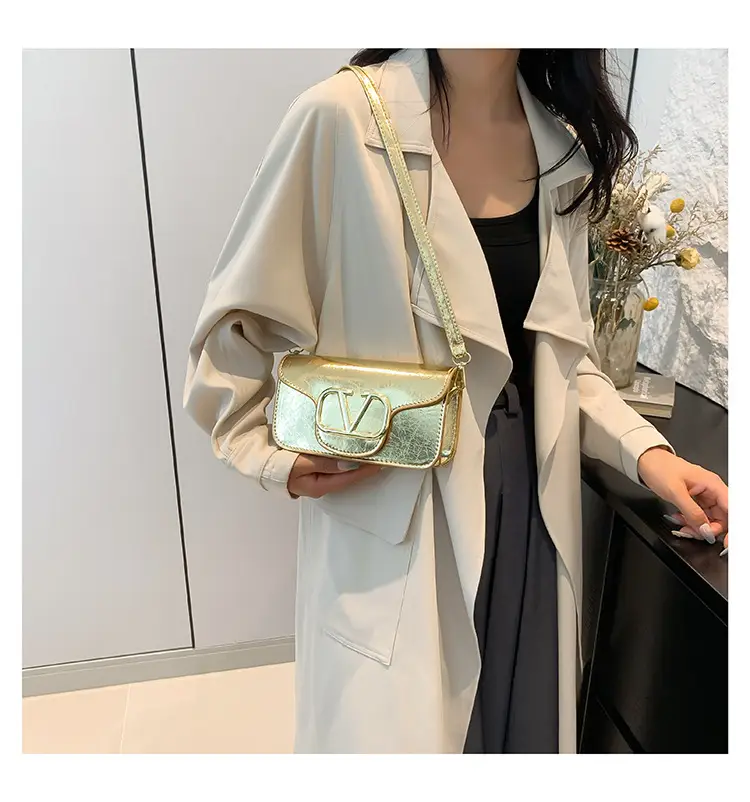 Silver V-Logo Shoulder Bag for Women 2024 — feature 29