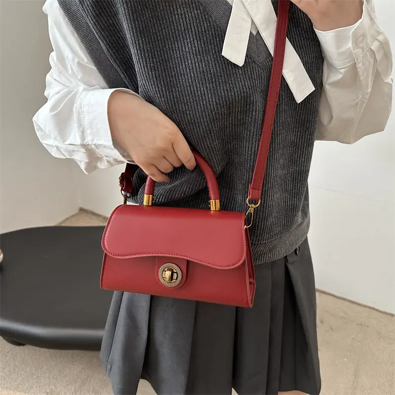 Black French Commuter Shoulder Bag 2025 Winter New - Image 7