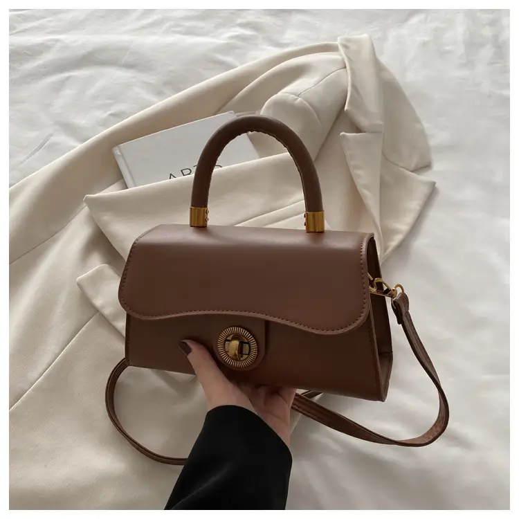 Black French Commuter Shoulder Bag 2025 Winter New — feature 19