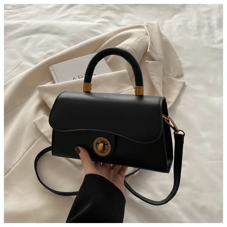 Black French Commuter Shoulder Bag 2025 Winter New — feature 21