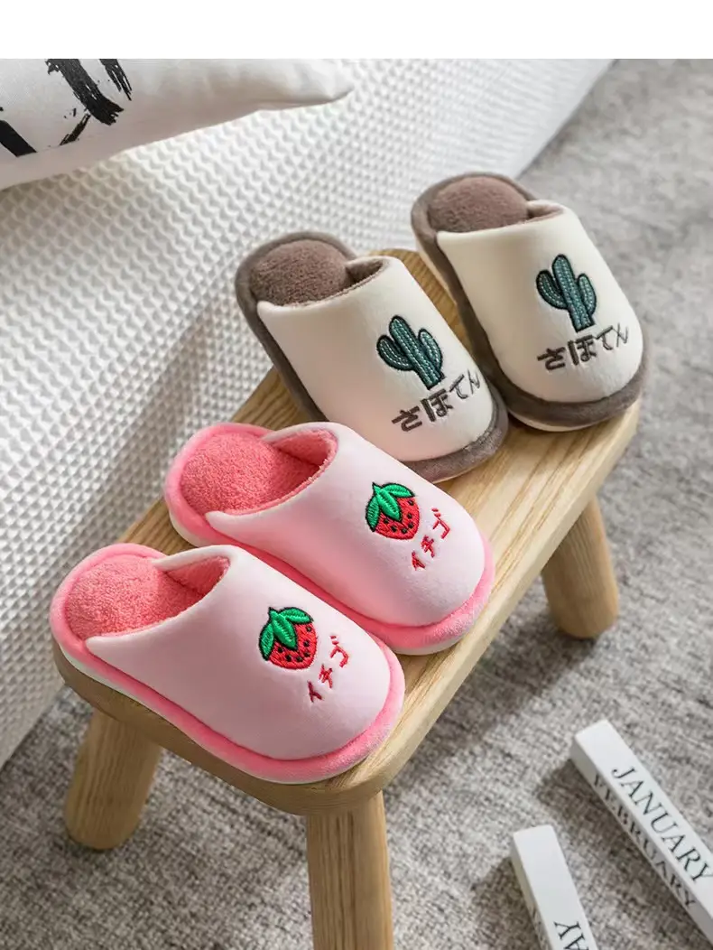 Winter children's cotton slippers for boys and girls warm non-slip thick-soled fleece-lined home children's baby Mao Mao cotton slippers — feature 7