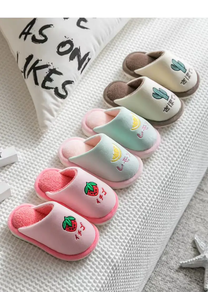Winter children's cotton slippers for boys and girls warm non-slip thick-soled fleece-lined home children's baby Mao Mao cotton slippers — feature 9