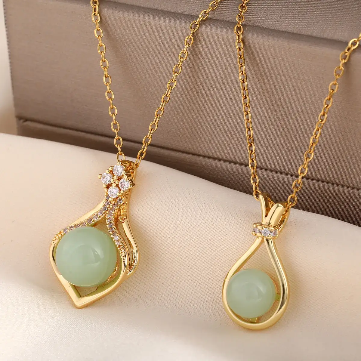 Titanium Necklace with Green Jade Pendant for Women — feature 5