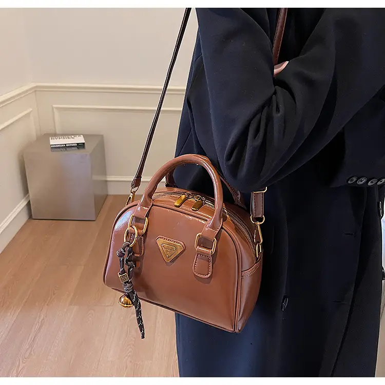 Women Retro Brown Shoulder Crossbody Bowling Bag 2026 — feature 15