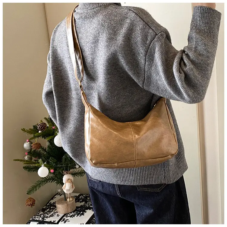 Korean Style Large Capacity Crossbody Bag Women 2025 — feature 13