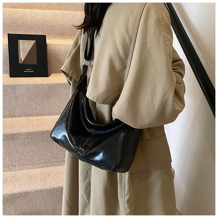 Korean Style Large Capacity Crossbody Bag Women 2025 — feature 16