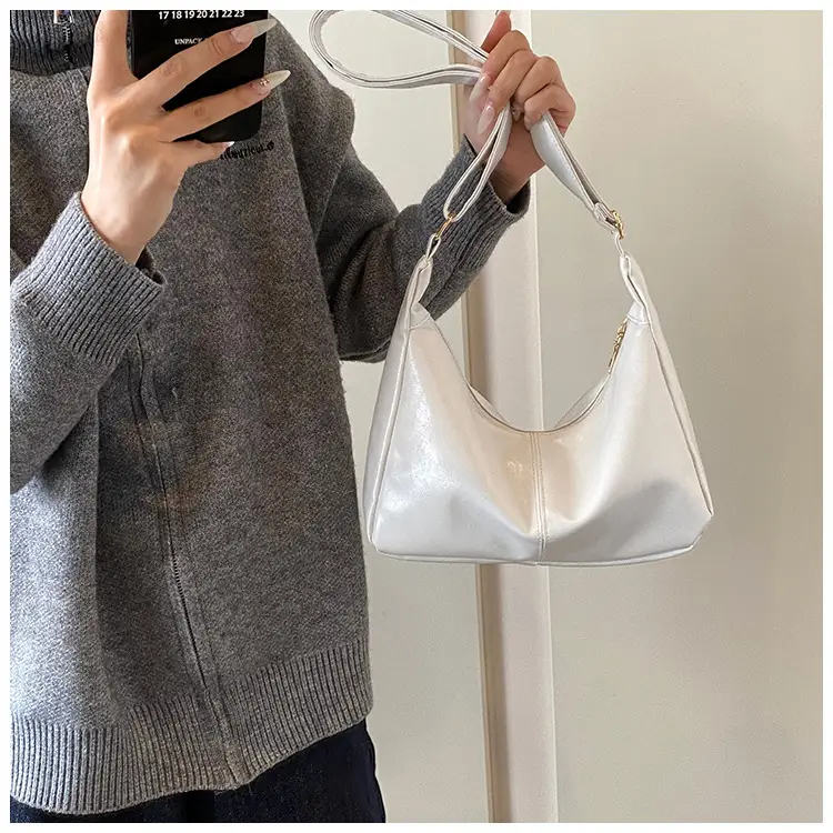Korean Style Large Capacity Crossbody Bag Women 2025 — feature 8