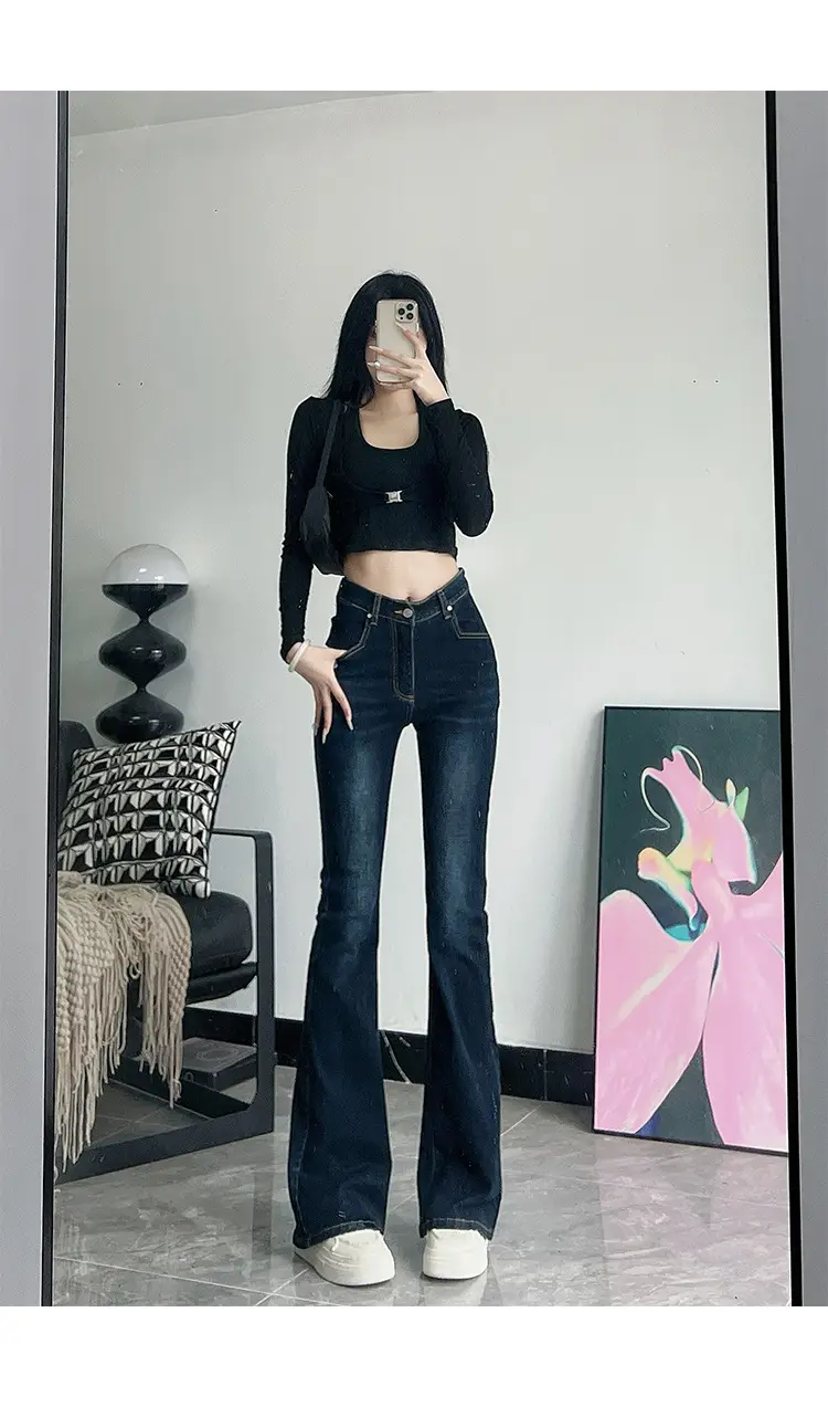 Women's 175Tall Slim Fit Micro-Flared Jeans Dark Blue — feature 4