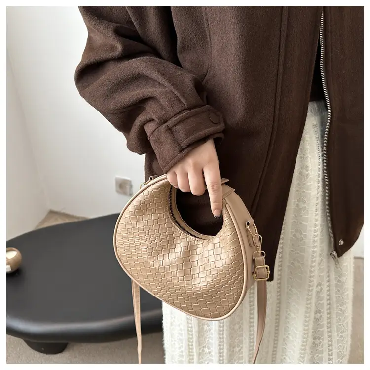 2024 Retro Croc Texture Shoulder Crossbody Bag Women — feature 10