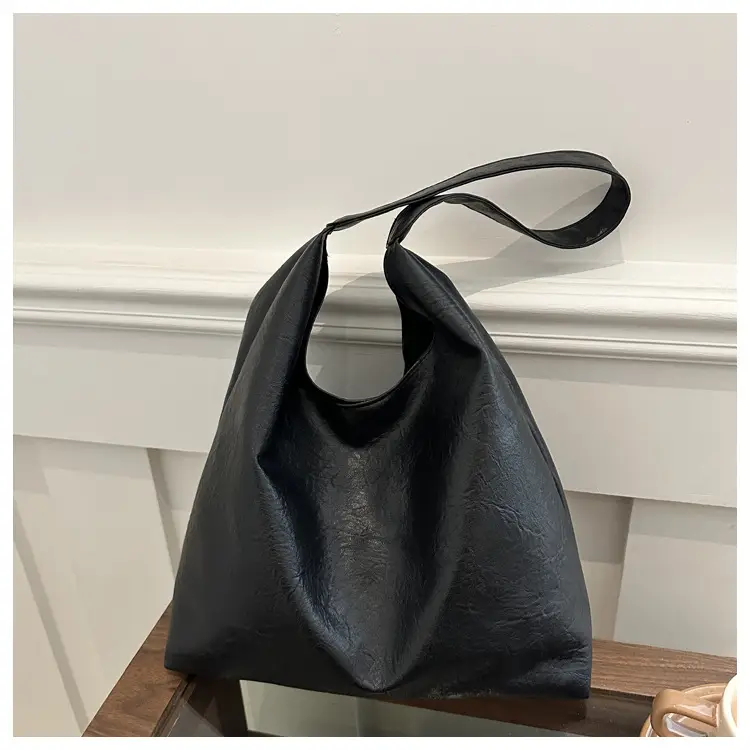 Black Leather Shoulder Bag Large Capacity Lazy Style — feature 21