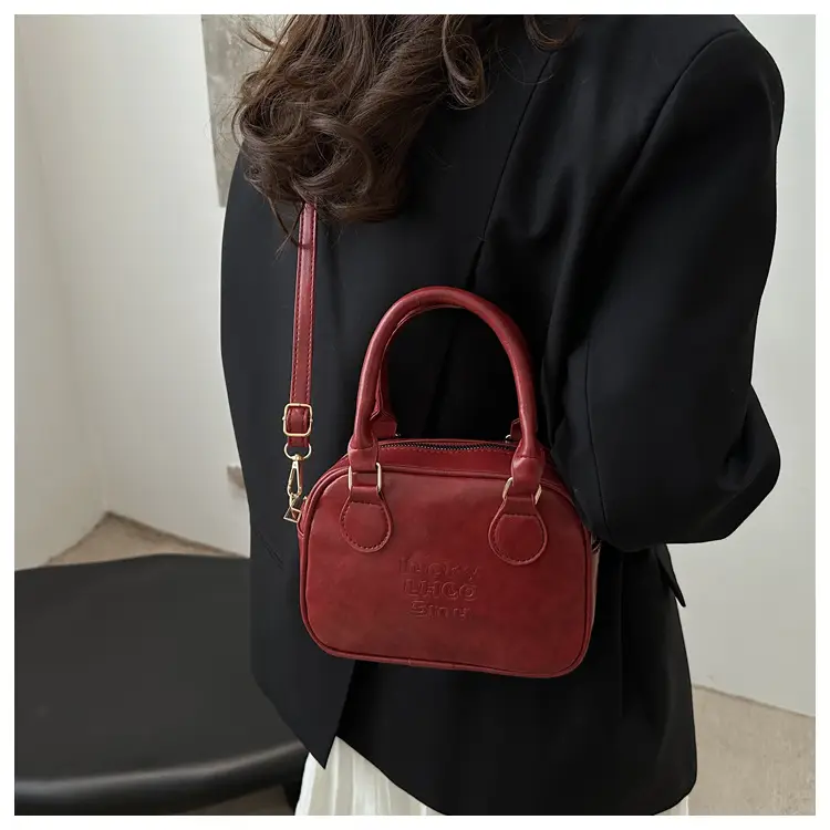 Vintage Brown Handbag with Pendant for Women — feature 15