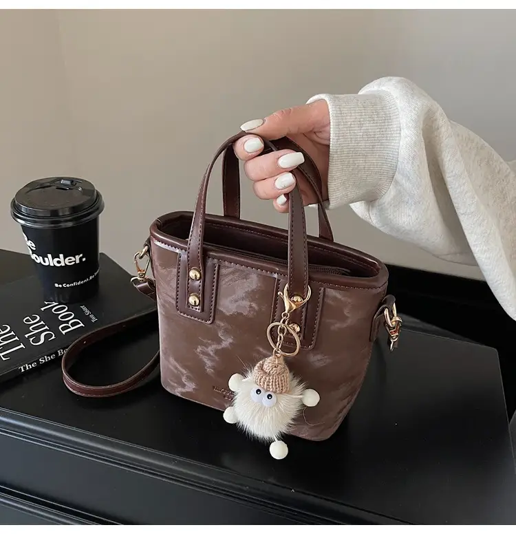 Women's Retro Bucket Bag Shoulder Crossbody Winter Autumn 2024 — feature 20