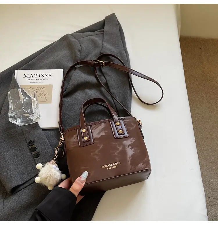 Women's Retro Bucket Bag Shoulder Crossbody Winter Autumn 2024 — feature 27