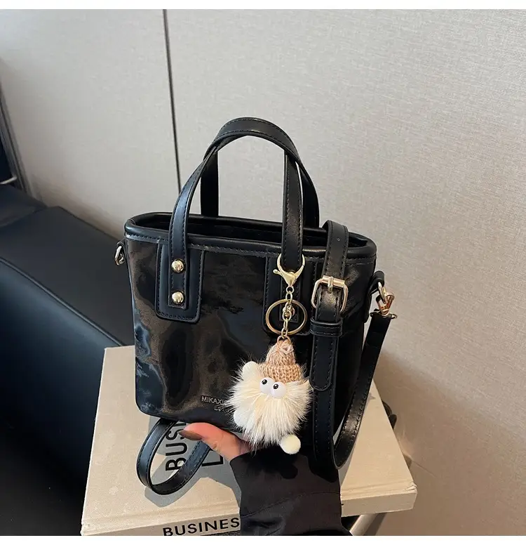 Women's Retro Bucket Bag Shoulder Crossbody Winter Autumn 2024 — feature 28