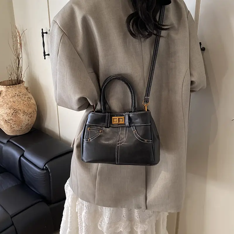 Black Korean Style Retro Shoulder Bag for Women - Image 8