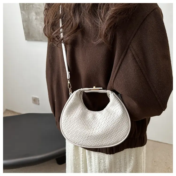 Crescent Bag Women Red Shoulder Crossbody Casual 2024 — feature 20