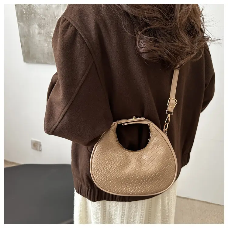 Crescent Bag Women Red Shoulder Crossbody Casual 2024 — feature 22
