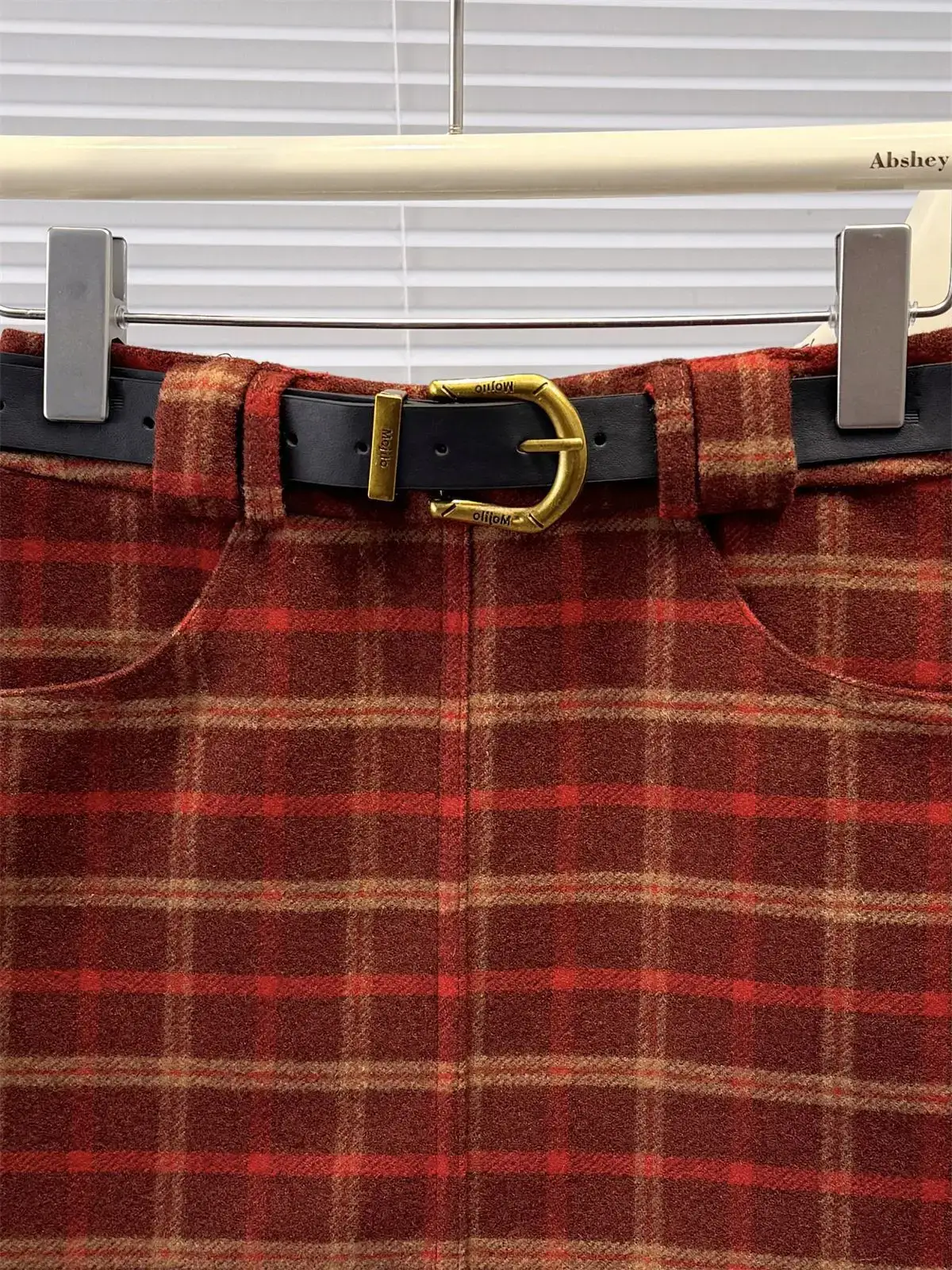 Vintage Plaid Wool Skirt with Belt for Women — feature 6