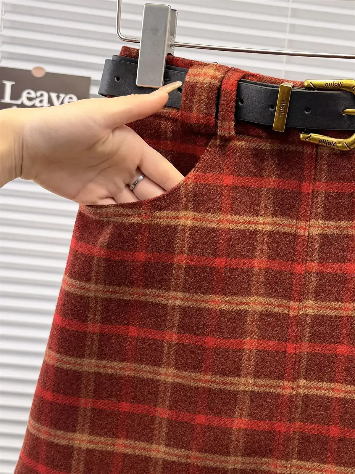 Vintage Plaid Wool Skirt with Belt for Women — feature 8