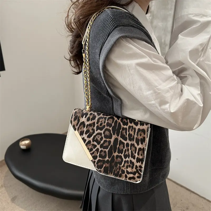 Leopard Print Chain Crossbody Bag 2025