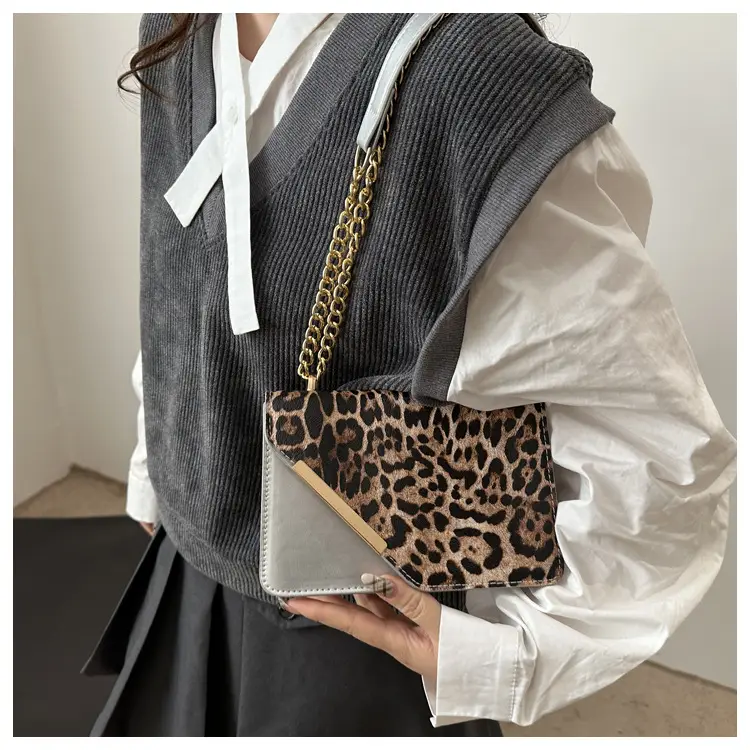 Leopard Print Chain Crossbody Bag 2025 — feature 12