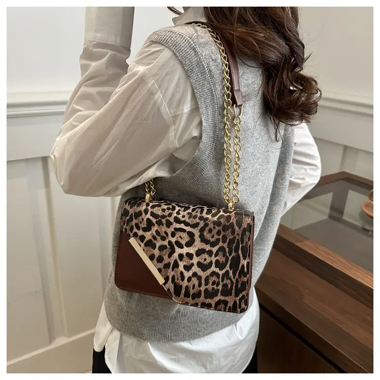 Leopard Print Chain Crossbody Bag 2025 — feature 15