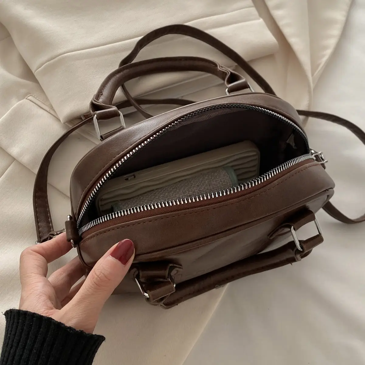 Retro Textured Brown Shoulder Crossbody Bag 2026 - Image 8