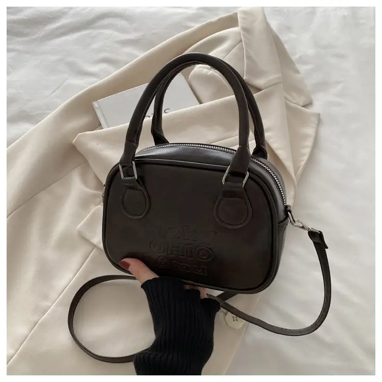 Retro Textured Brown Shoulder Crossbody Bag 2026 — feature 15